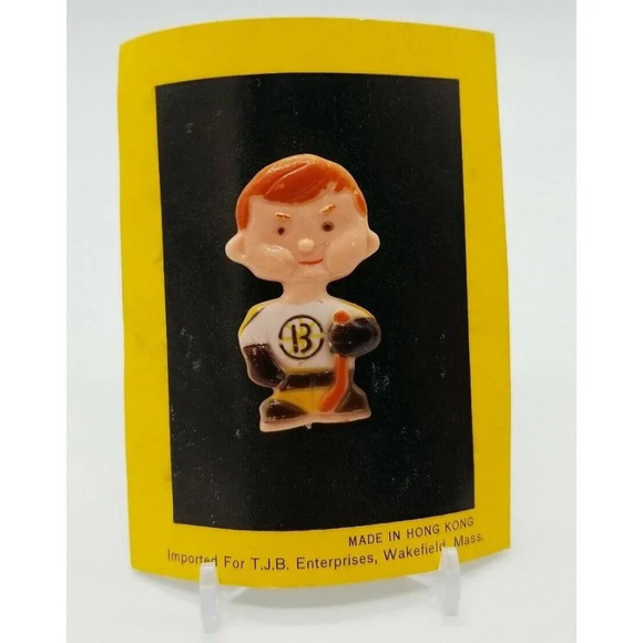 Vintage Boston Bruins Hockey Player Pin Plastic Celluloid Made in Hong Kong NOS